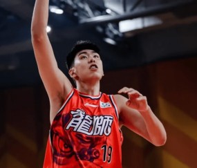 九州体育官网、九州体育娱乐官方网站-徐昕：最后不应该出现这样的低级失误，跟伦哥配合感觉不错