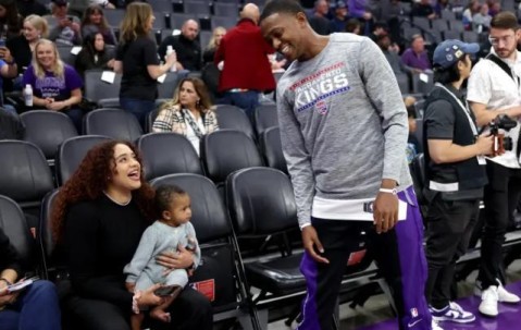 九州体育官网、九州体育娱乐官方网站-福克斯将勇士视作竞争对手 带队夺冠是他唯一目标