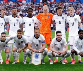 九州体育官网、九州体育娱乐官方网站-三狮又变三喵，热身赛踢成这样像欧洲杯争冠的吗？